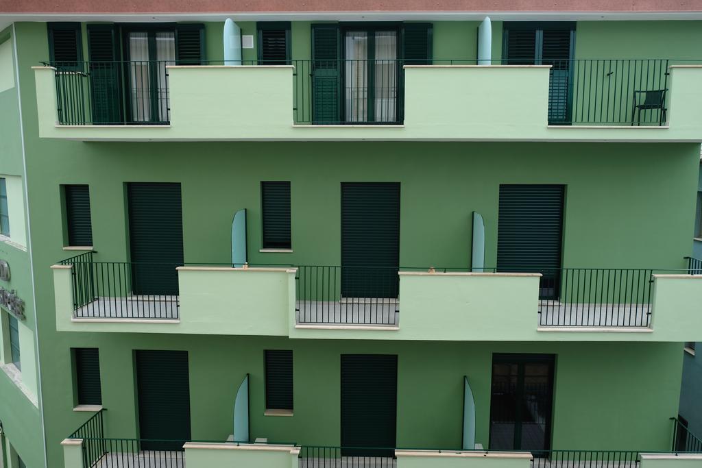 Hotel Desiree San Benedetto del Tronto Exteriör bild